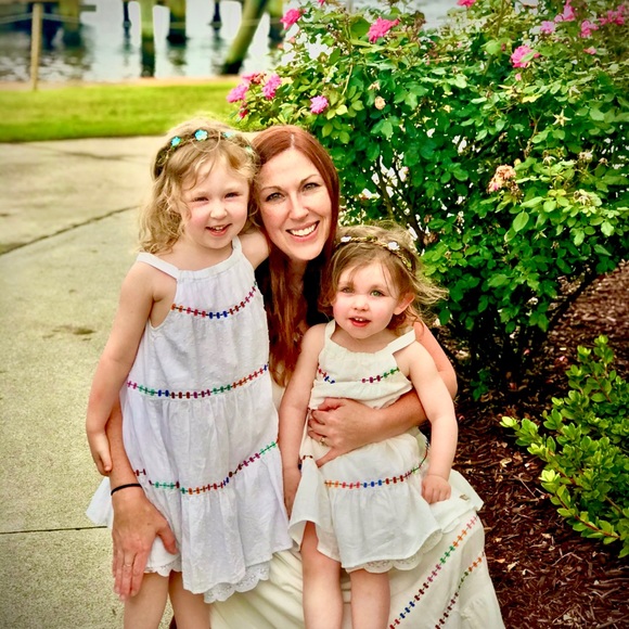 Meet your Posher, Lisa - Picture 2 of 5